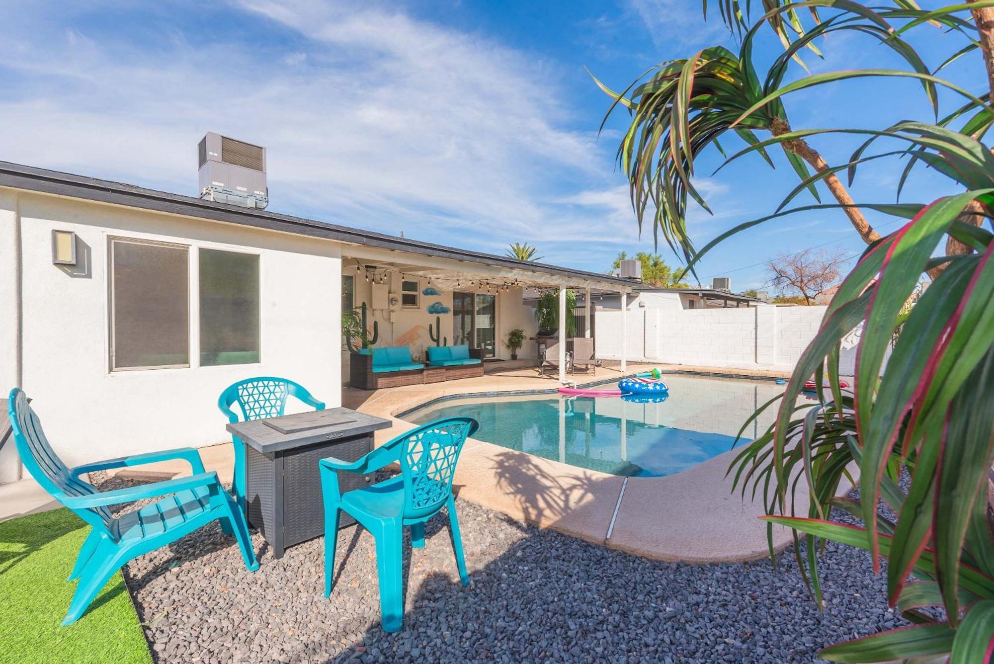 Family Retreat By Old Town With Pool Holiday home *