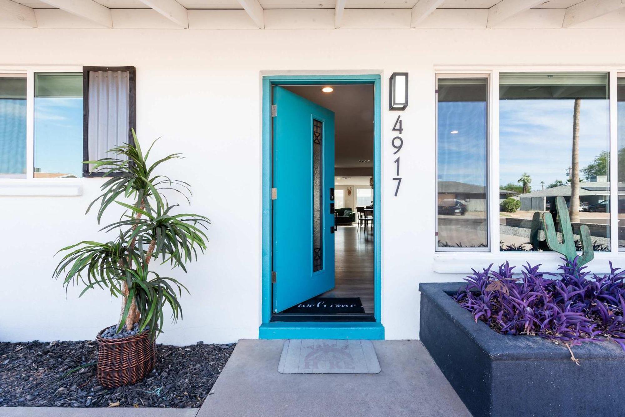 Family Retreat By Old Town With Pool Holiday home
